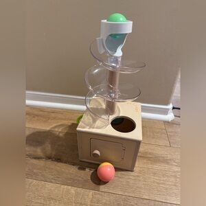 Lovevery Slide and Seek Ball Run